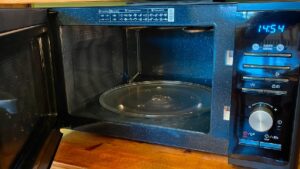 leave-the-microwave-door-open